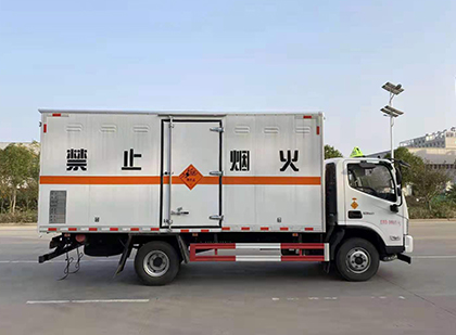 桦南爆破器材运输车